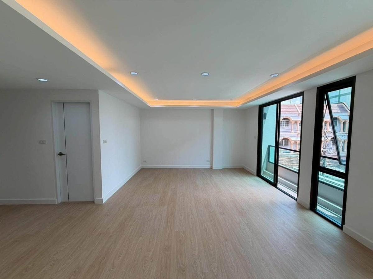 prominent place สุขุมวิท 101