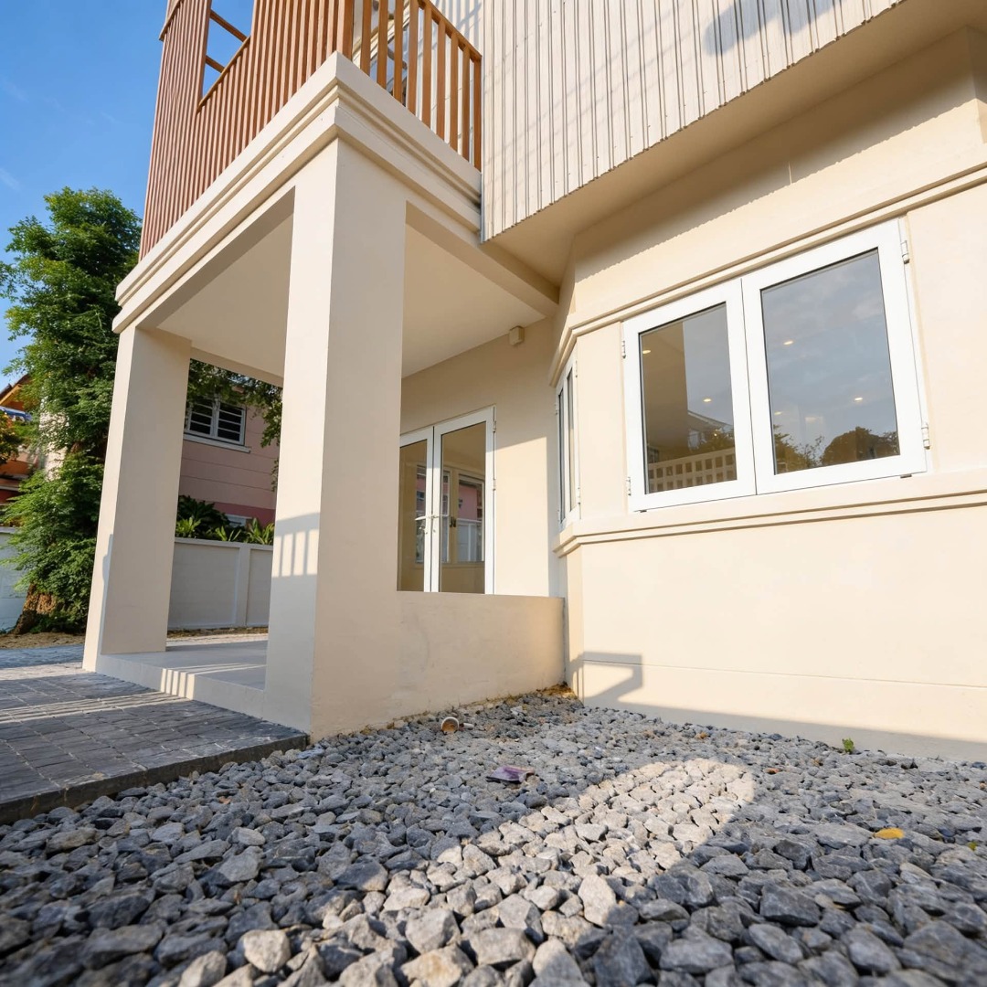 บ้านเดี่ยวรีโนเวทใหม่ สไตล์ Modern Tropical–Industrial | รามอินทรา 34