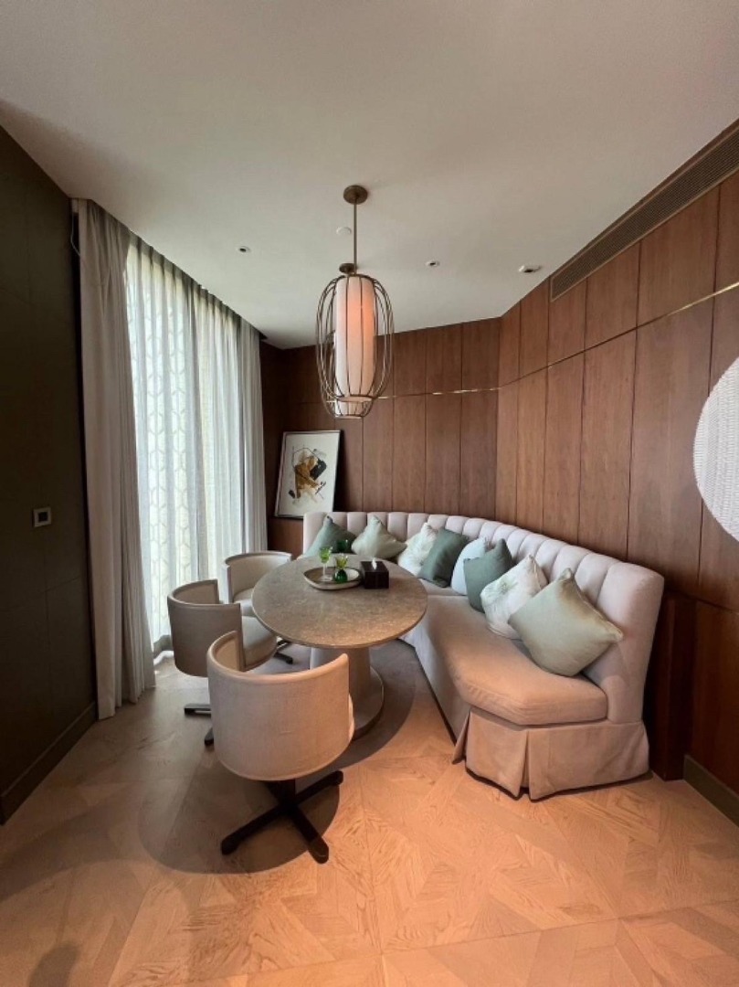  The Residences at Mandarin Oriental