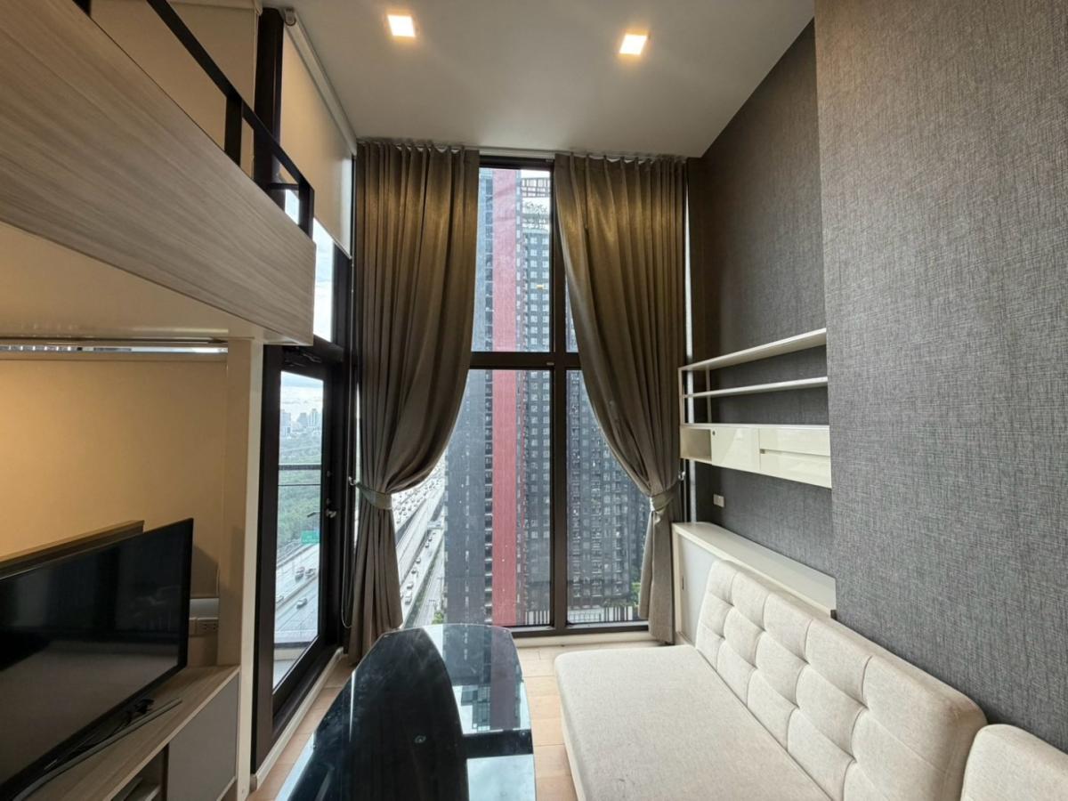  Chewathai Residence Asoke 