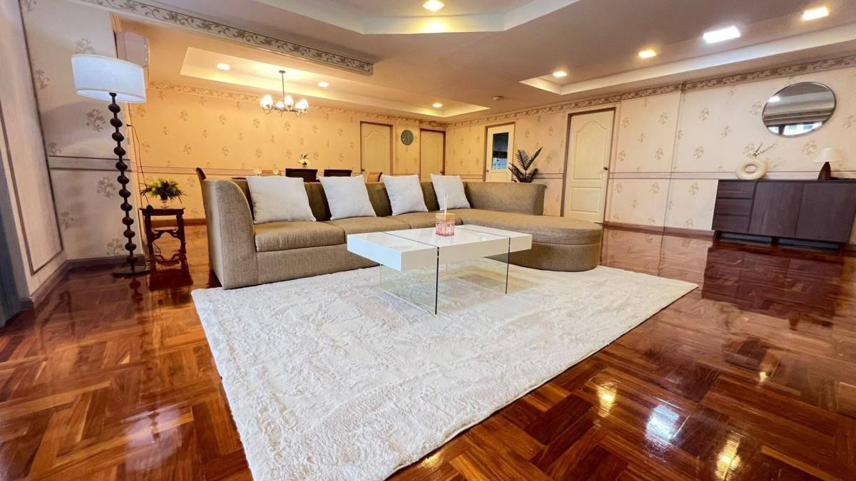  DH Grand Tower Sukhumvit 39