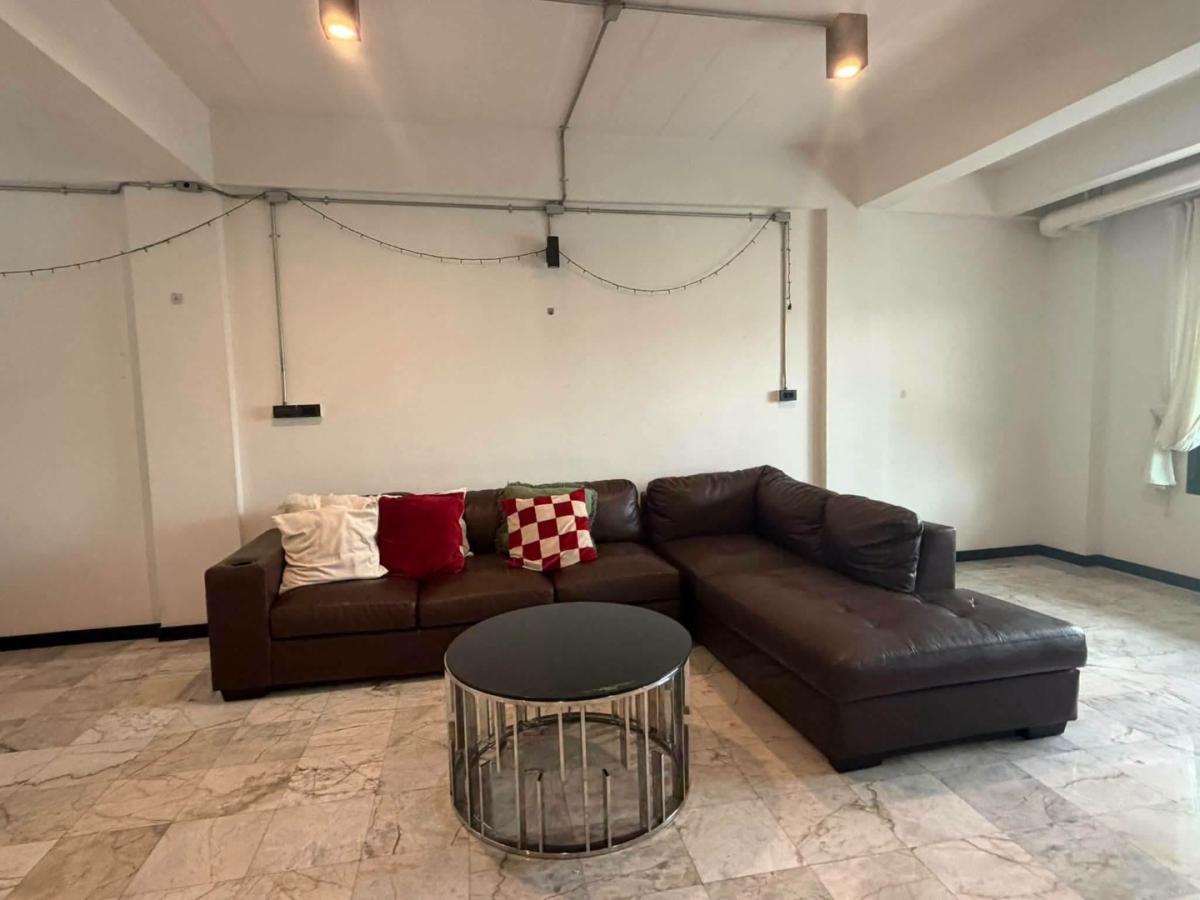 5-STOREY LOFT TOWNHOME | FOR SALE & RENT