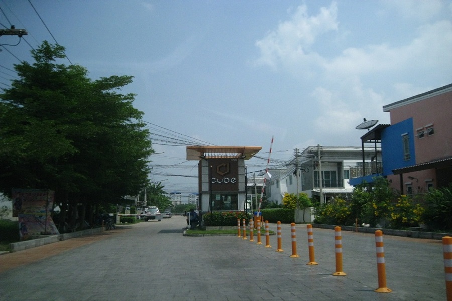 ดี-คิวบ์-นวนคร