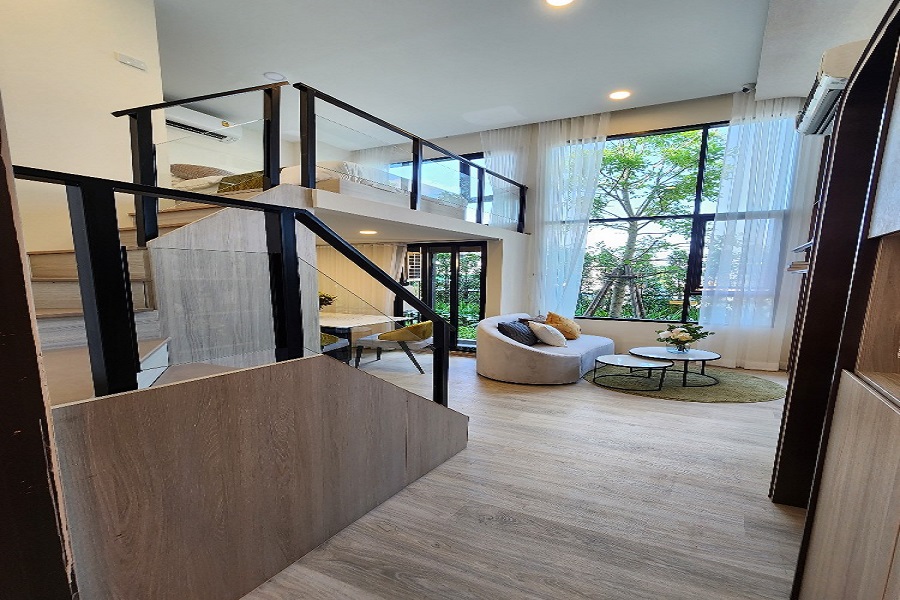 คอน-โด-ออ-ริ-จิ้น-เพลย์-ศรี-ลา-ซาล-ส-เต-ชั่น